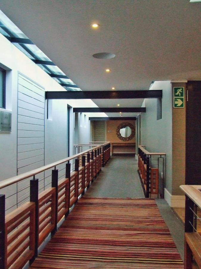 210 Gallery Luxury Studio Apartment Книсна Екстериор снимка