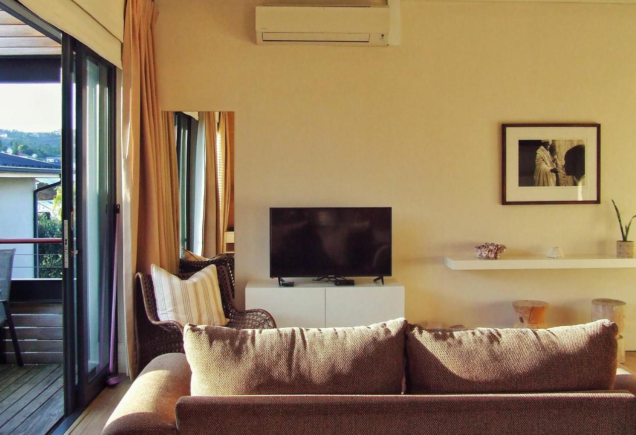 210 Gallery Luxury Studio Apartment Книсна Екстериор снимка