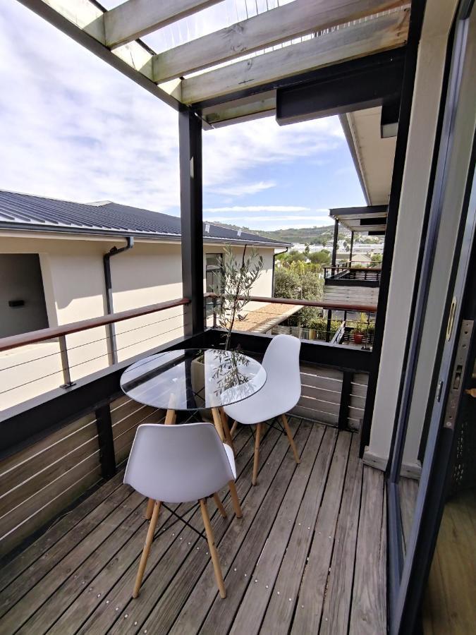 210 Gallery Luxury Studio Apartment Книсна Екстериор снимка